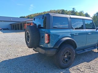 2021 Ford Bronco Wildtrak - Exterior Rear Right Corner Image